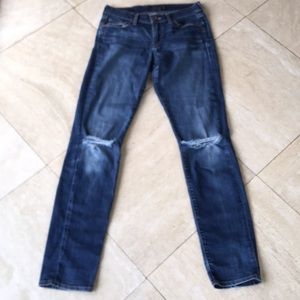 LUCKY BRAND JEANS W HOLES